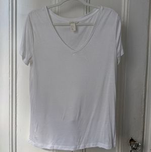 *Sold* H&M basics white t-shirt